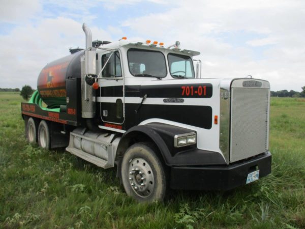 1988 Freightliner Pump truck - Image 3