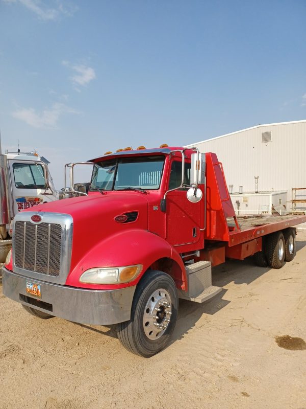 2005 Peterbilt Roll Back