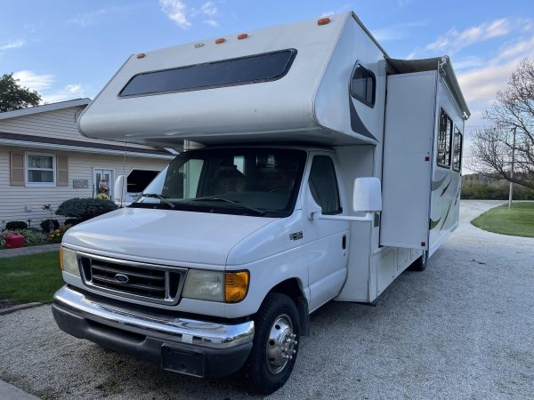 2004 THOR MOTOR COACH FOUR WINDS 24C