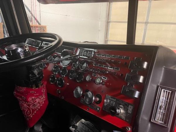 1991 Peterbilt 379 - Image 18