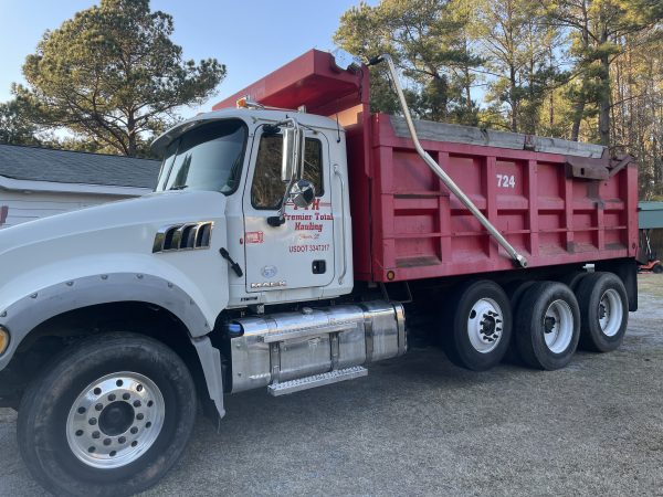 2012 Mack Granite GU713 Dump Truck