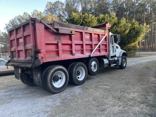 2012 Mack Granite GU713 Dump Truck - Image 9