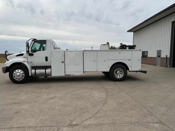 2020 International Service Truck