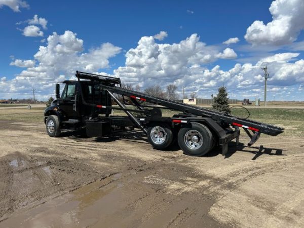 2012 INTERNATIONAL 4300 ROLL OFF TRUCK - Image 7