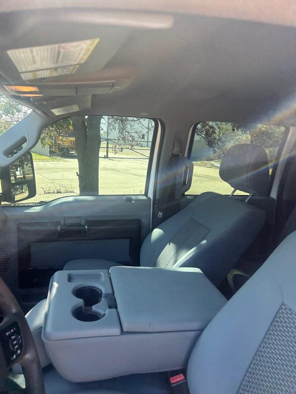 2015 Ford F350 - Image 22