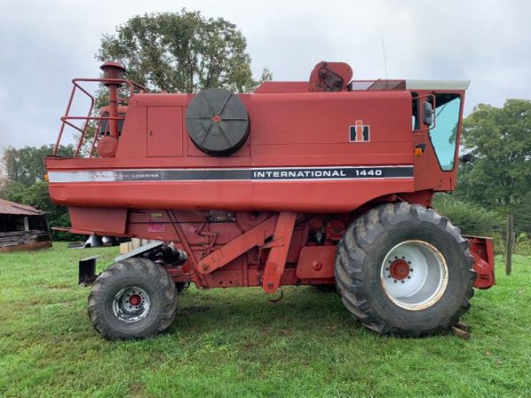 1989 INTERNATIONAL CASE IH 1440 COMBINE - Image 2