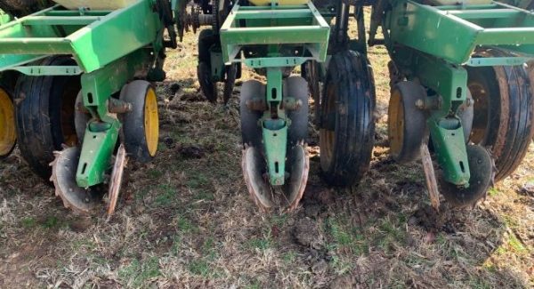 2011 JOHN DEERE 7000  SPLITTER PLANTER - Image 5