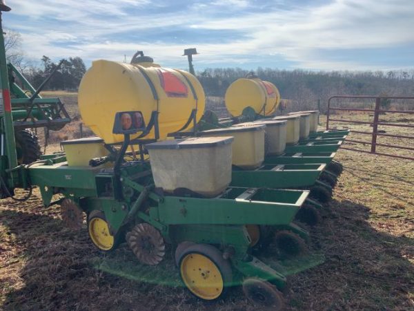 2011 JOHN DEERE 7000  SPLITTER PLANTER - Image 6